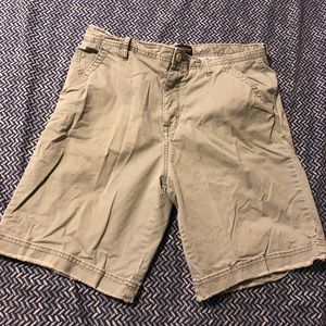 Men’s cargo shorts